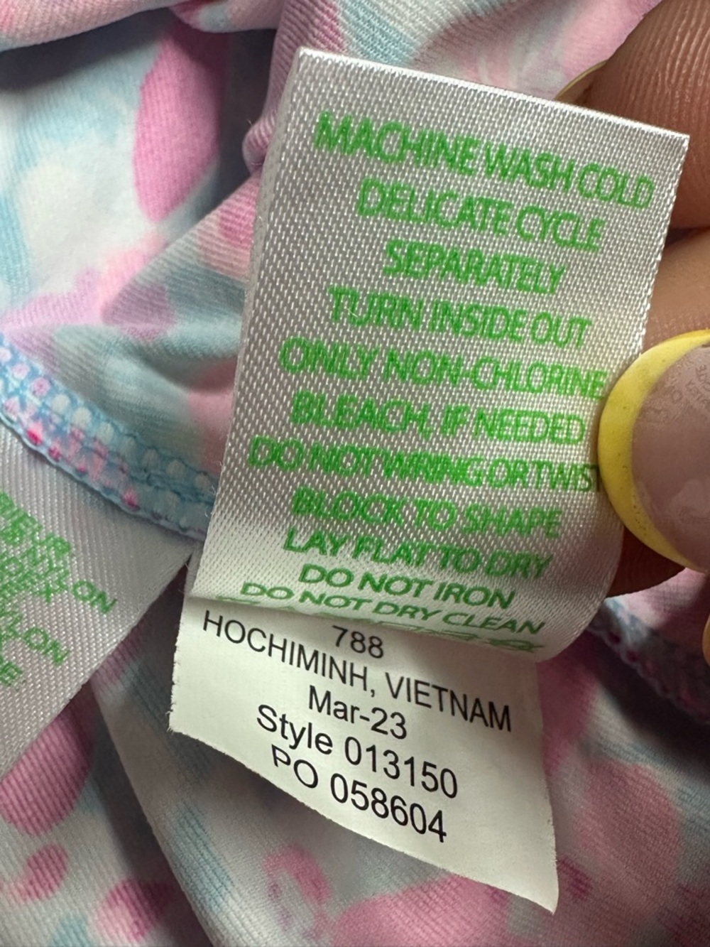 Lilly Pulitzer Luxletic Asana Bra Tank Top Large pink floral UPF 50+ athletic - Picture 14 of 15